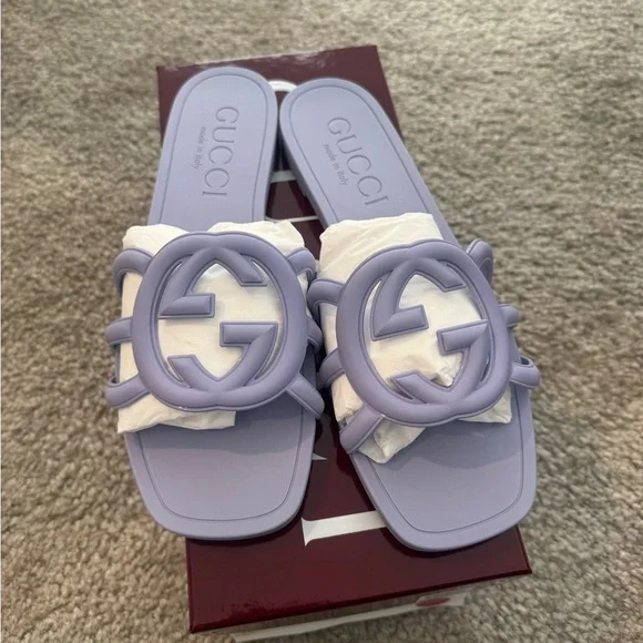 Gucci Light Purple Logo Slide Sandals - Picture 4 of 8